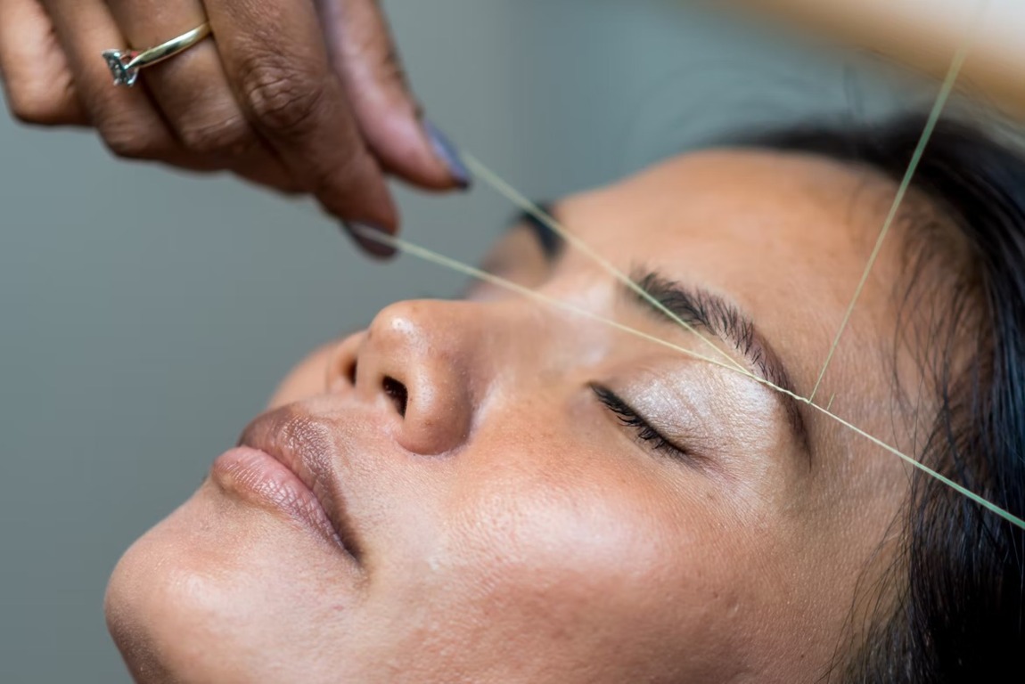 A Guide To Perfectly Shaped Eyebrows That Will Flatter Your Face