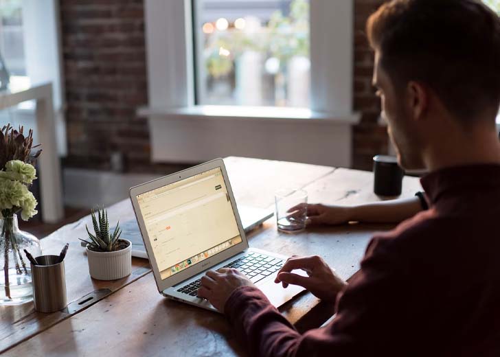 A Paper Writing Service Guide to Keep Your Work Emails Effective