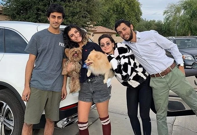SSSniperWolf with her three younger siblings