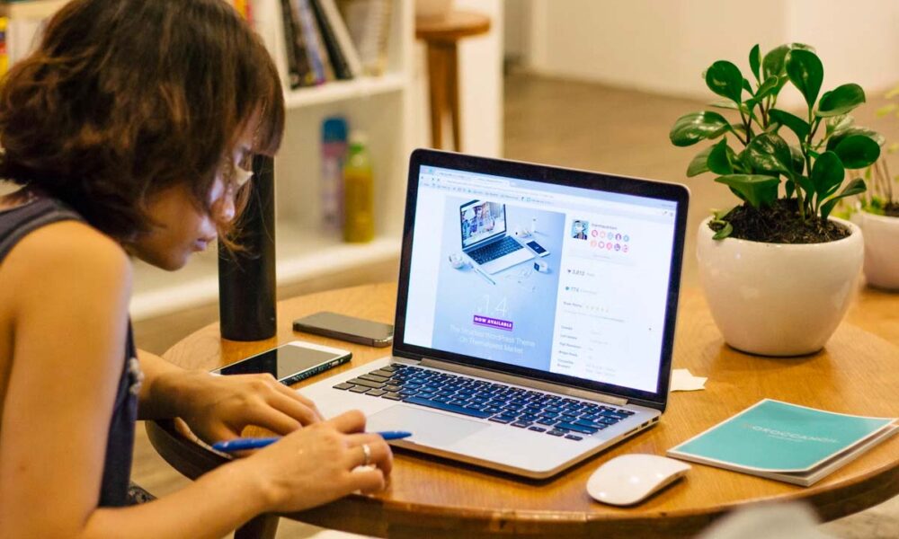6 Productivity Tips If You Live With Your Parents and Study Online