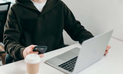 The Psychology of Online Gambling: Why We Love to Play and How to Maintain Balance