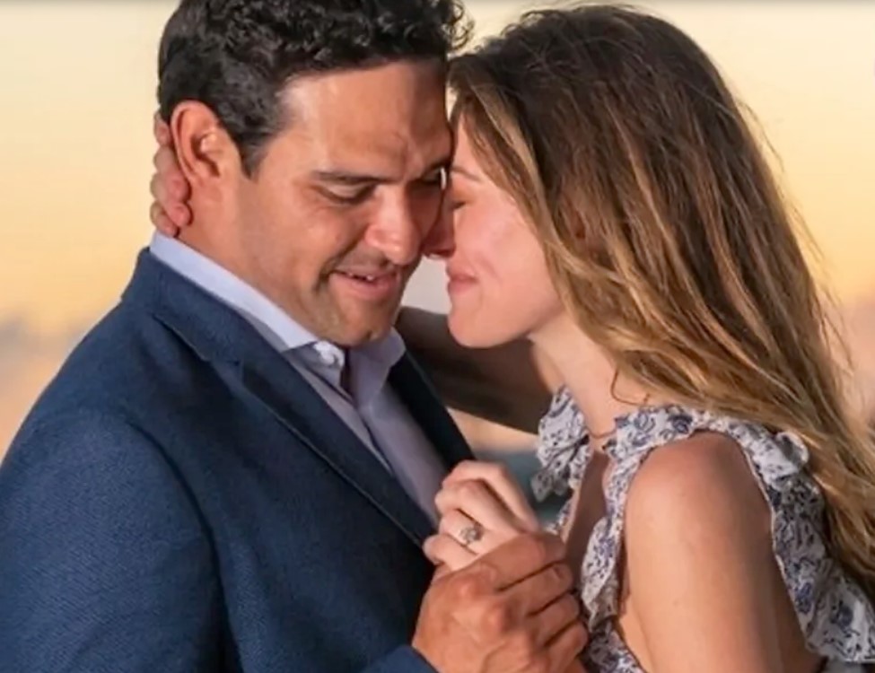 Mark Sanchez proposed to Perry Mattfeld in Anguilla.