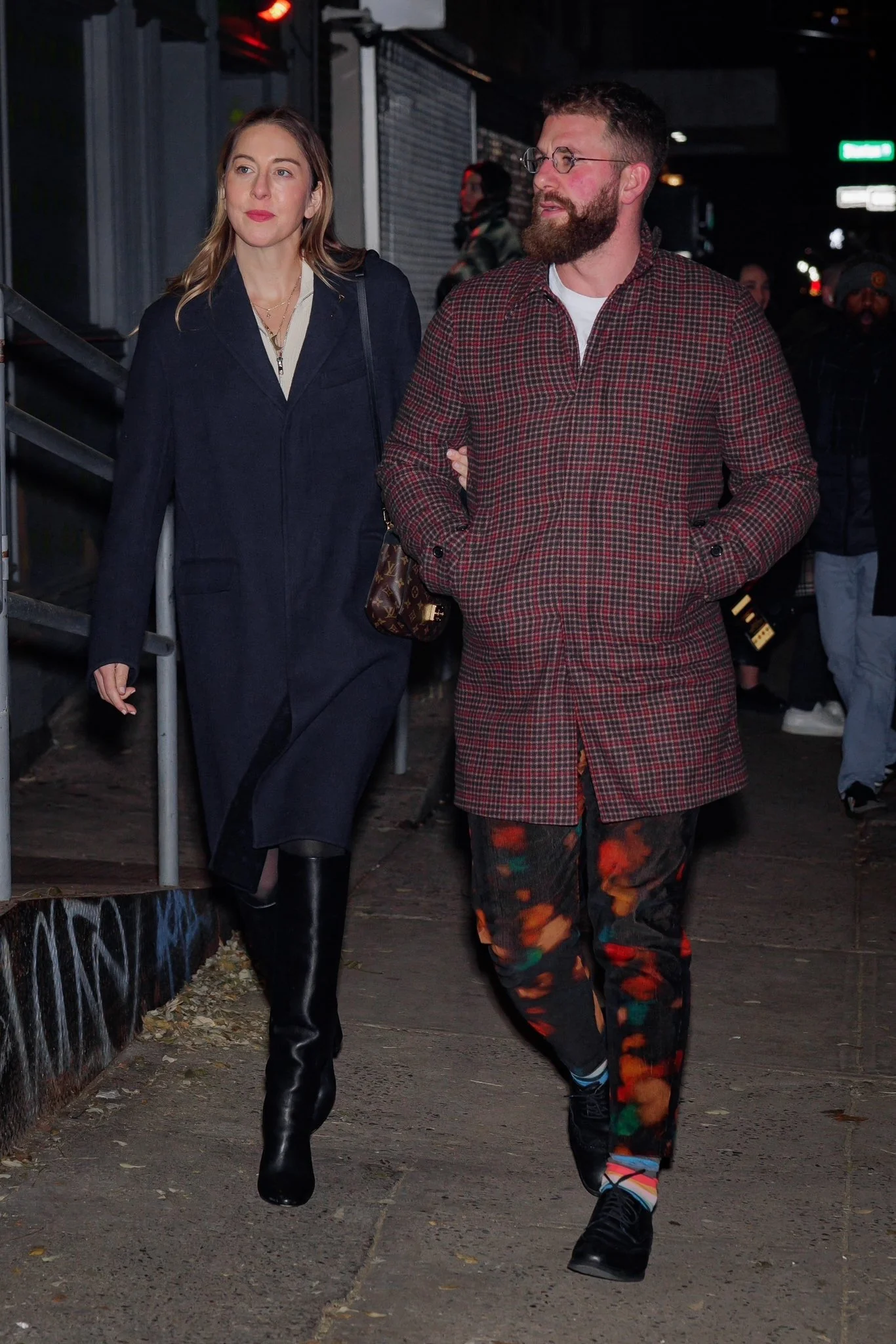 Este Haim is allegedly dating her new boyfriend, Jonathan Levin