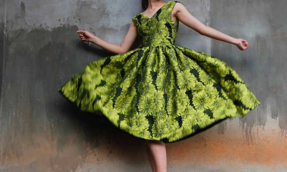 Dresses for Girls: How Many to Have and Tips for Smart Choices in Colors