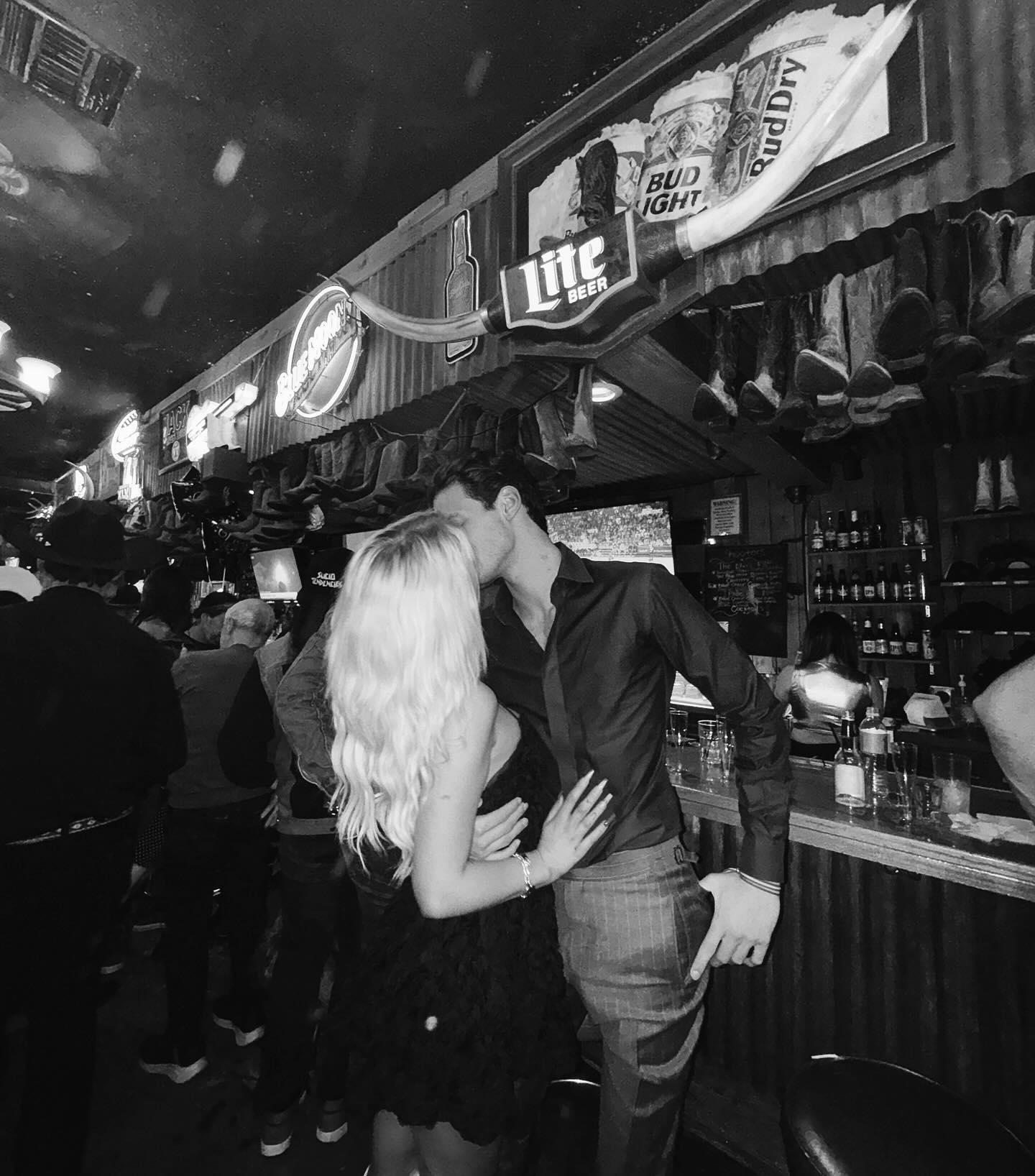 Loren Gray kissing her new boyfriend Marc Monteys