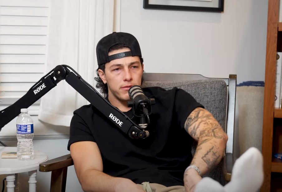 Tayler Holder breaks into tears while talking about "fake" sexual accusations against him