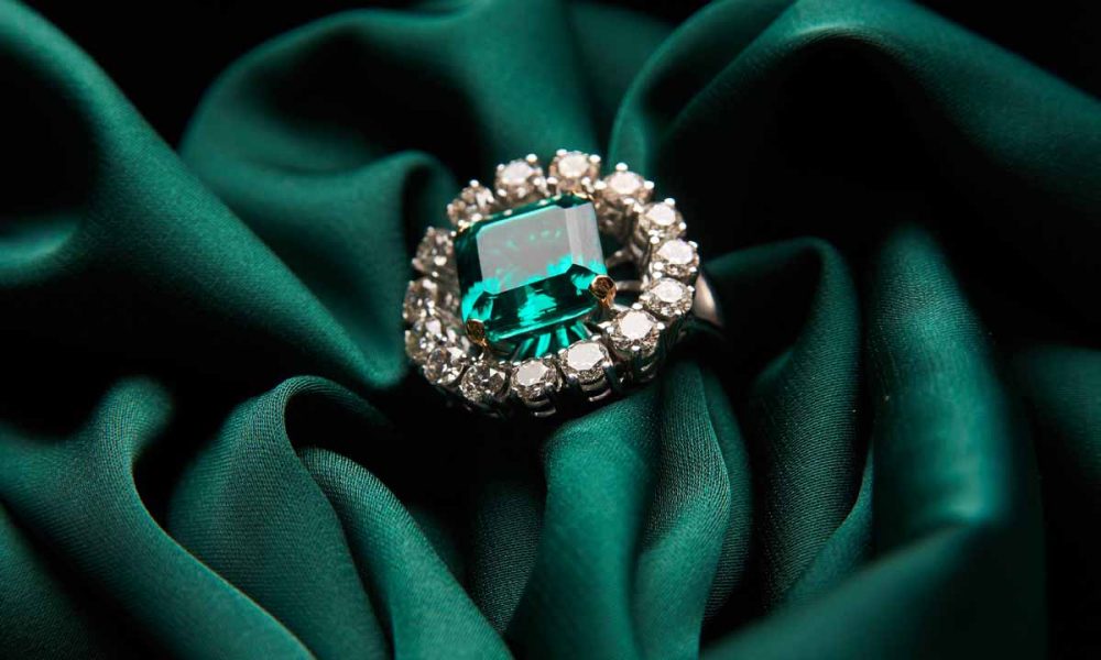 Understanding 4Cs: A Guide To Choosing The Perfect Diamond Ring