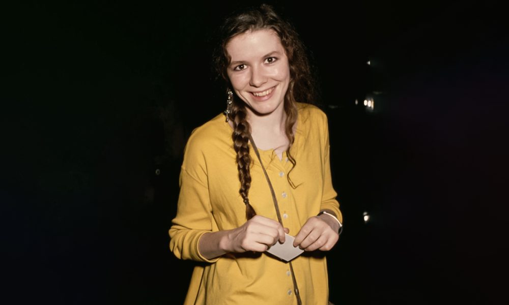 Edie Brickell Was Warned Not to Date Her Husband Paul Simon