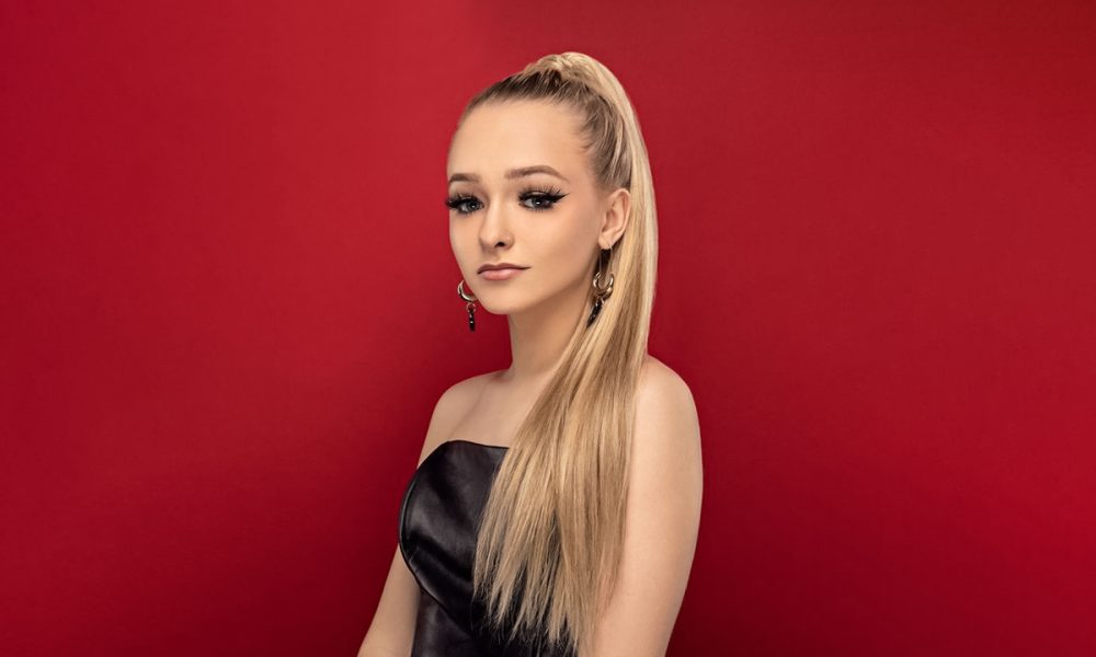 Fans Enraged as Zoe LaVerne Reveals She Wants to Make OnlyFans