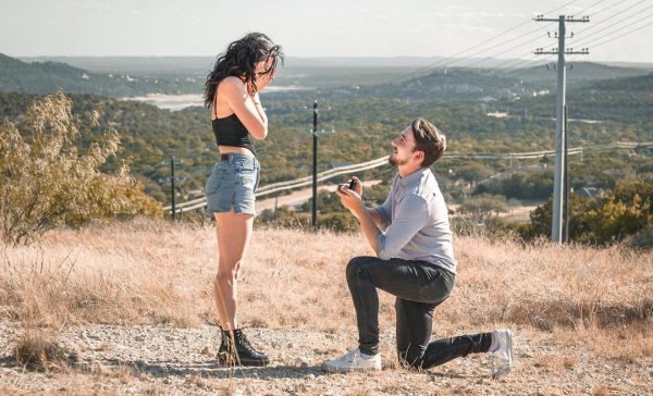 Stephen Gritschle proposes to his girlfriend, Liana Ramirez. 