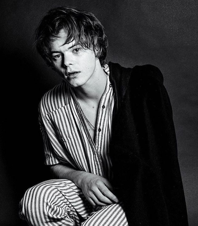 Charlie Heaton posing for Lindsey Byrnes.