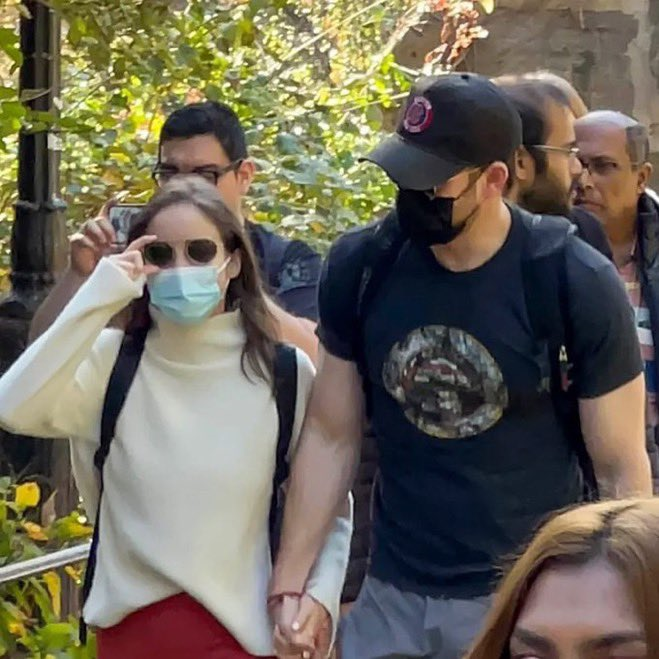 Alba Baptista and Chris Evans were captured holding hands while strolling around Central Park. 