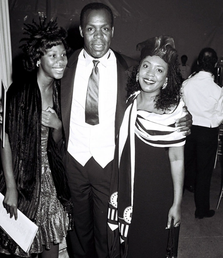 Danny Glover with ex-wife Asake Bomani and daughter Mandisa Glover at Oscars in 1990. 
