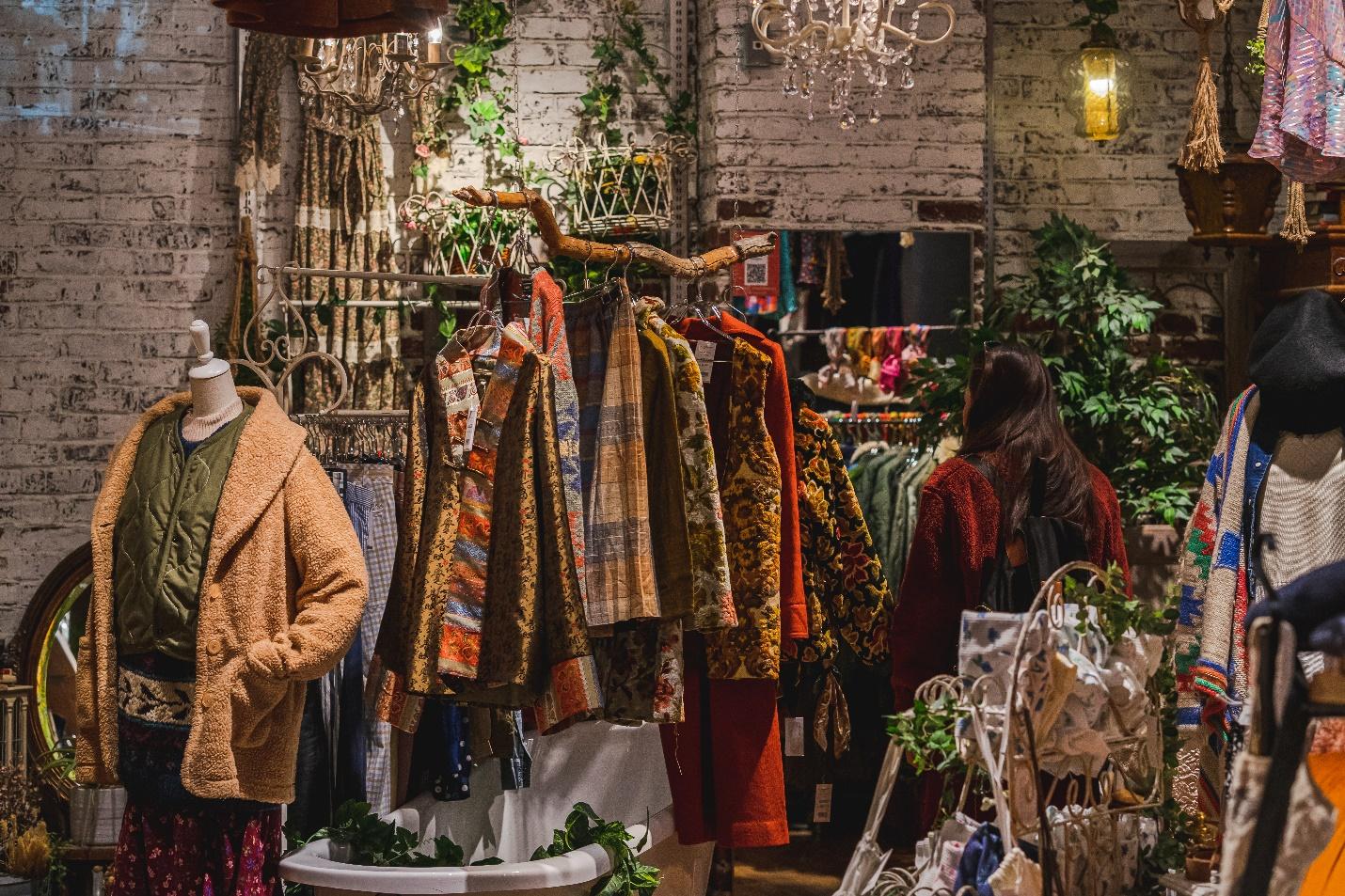 How to Become a Thrift Shopping Pro in 10 Easy Steps