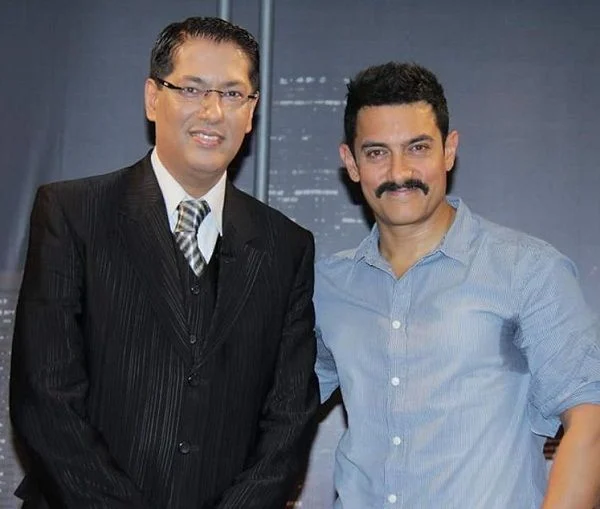 Taran Adarsh with Bollywood star Aamir Khan