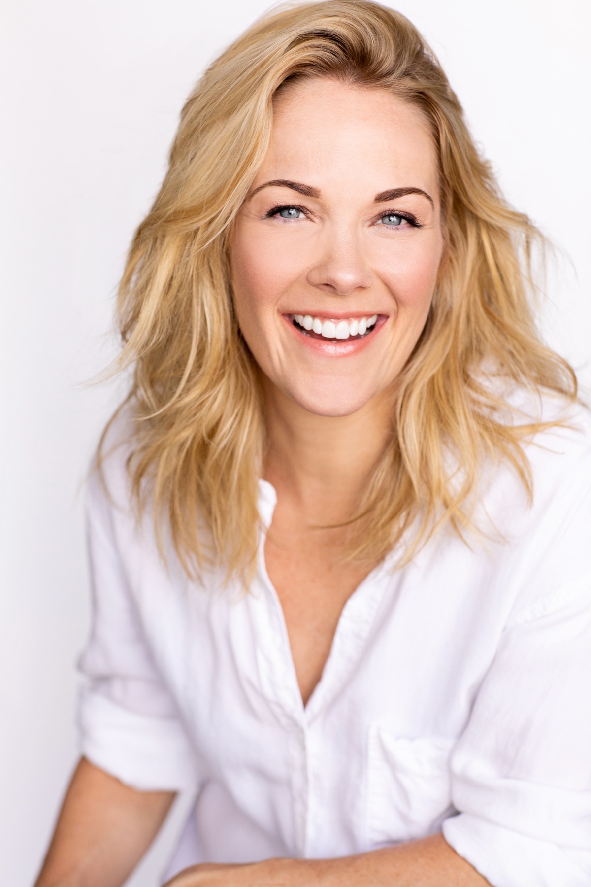 Andrea Anders has amassed a massive net worth after working in various movies and TV shows. 