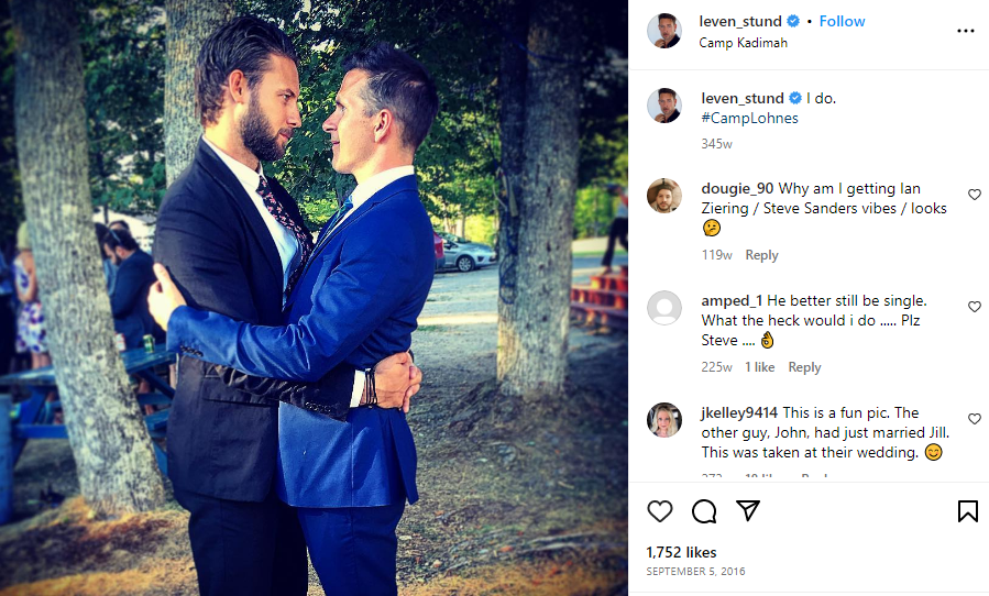 The post that sparked gay rumors about Steve Lund. 
