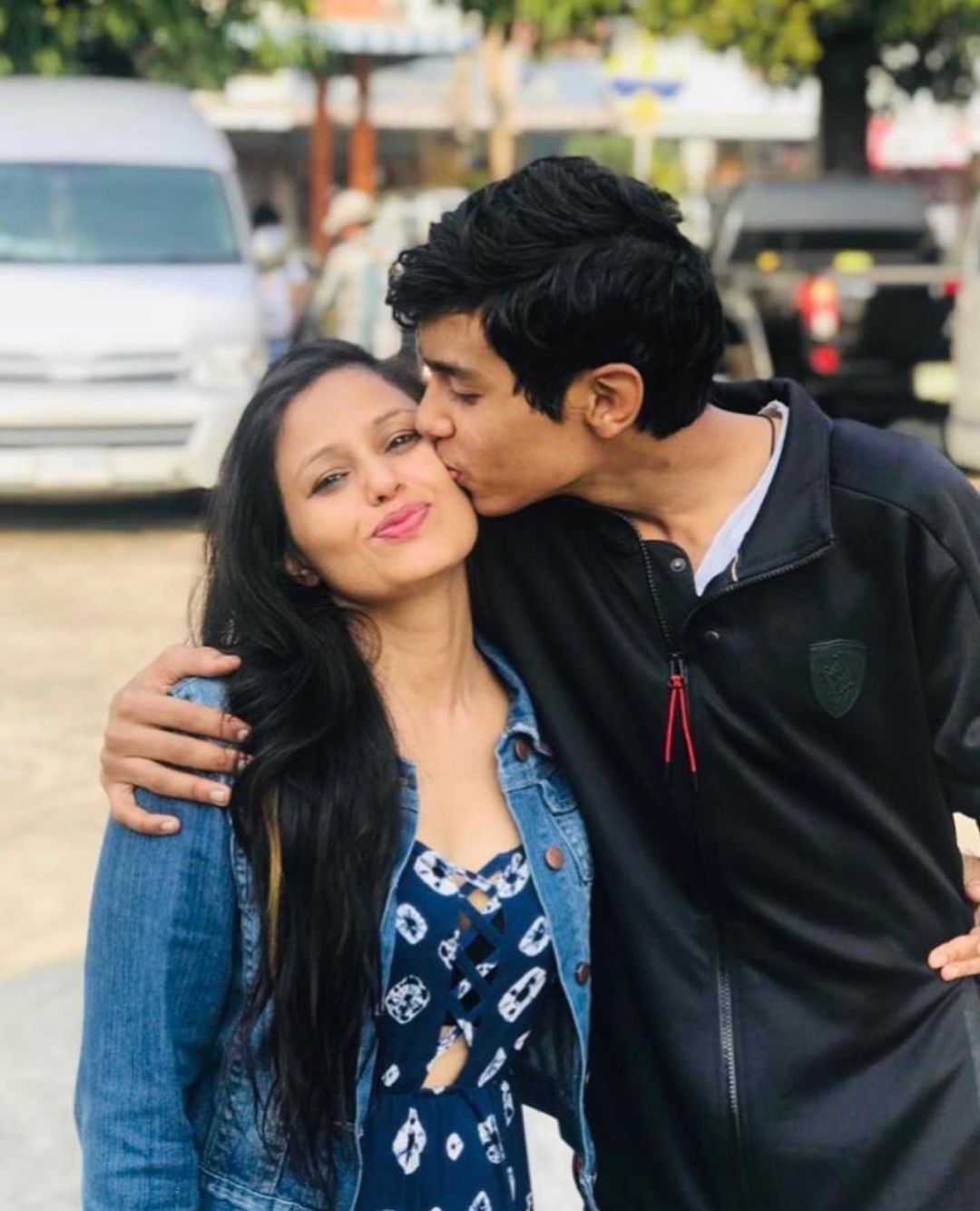 Rudhraksh Jaiswal posing for a picture with his mother, Renuka. 