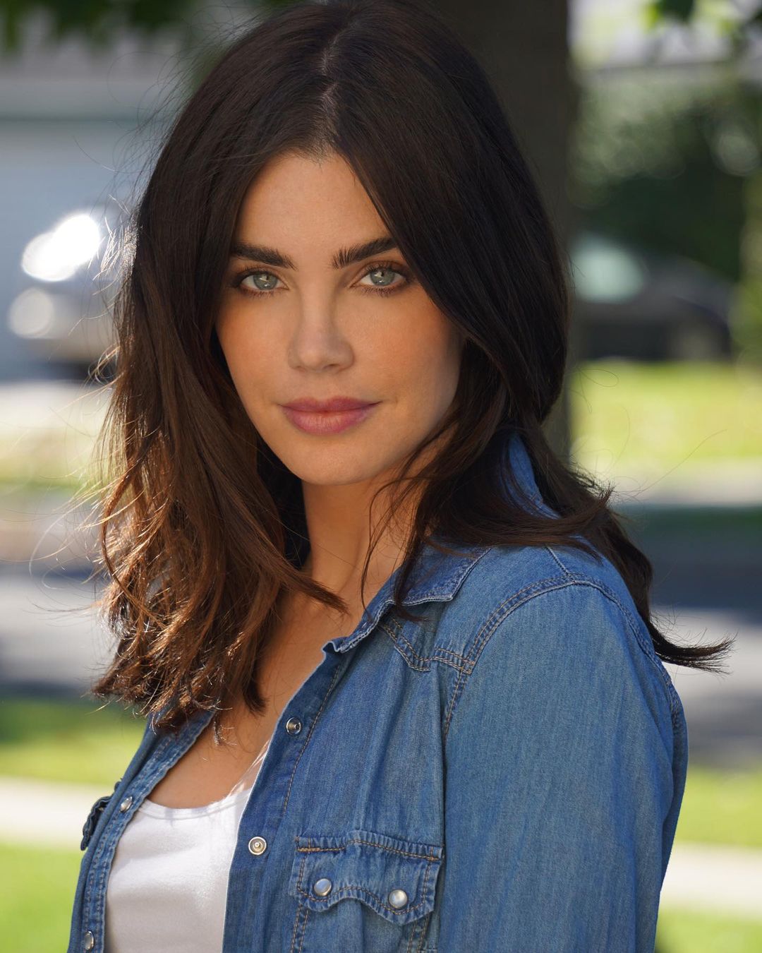 Jillian Murray was interested in acting from a young age.