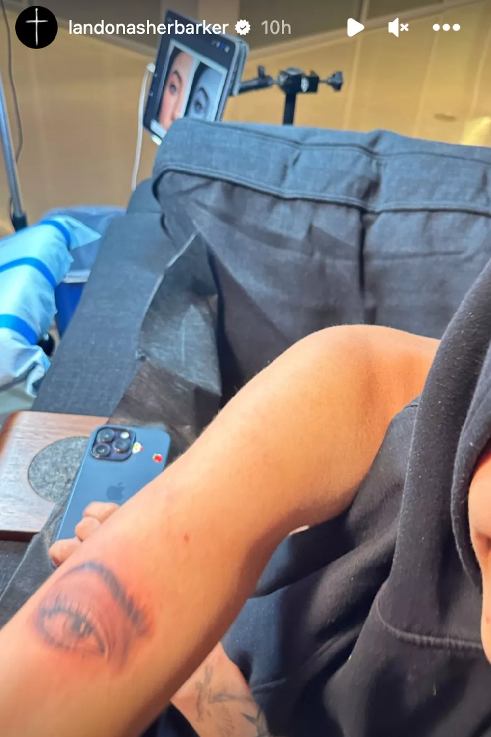 Landon Barker got an eye tattoo of Charli D’Amelio’s eyes and eyebrows on his biceps. 