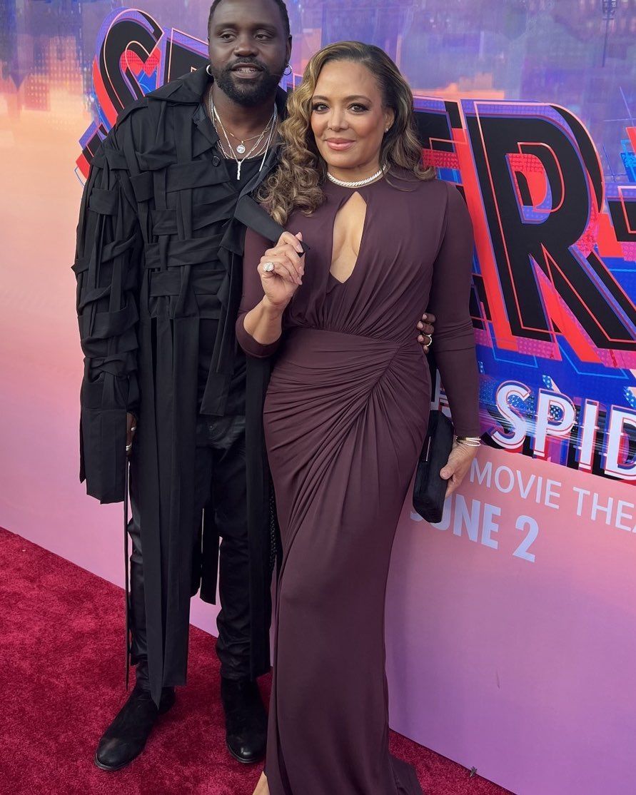Lauren Velez has a close relationship with her co-star Brian Tyree Henry. 