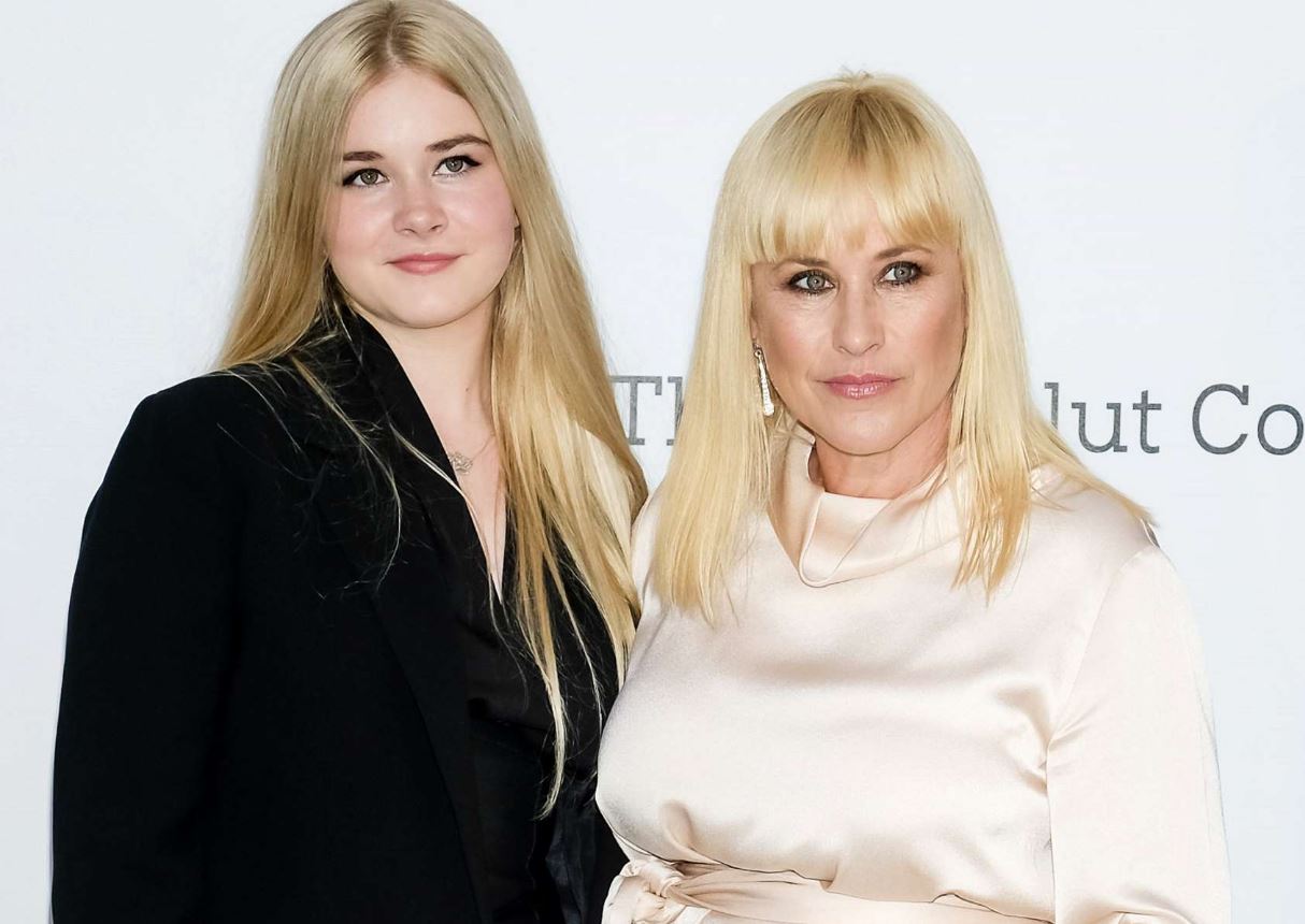 Harlow Jane with her mother Patricia Arquette.