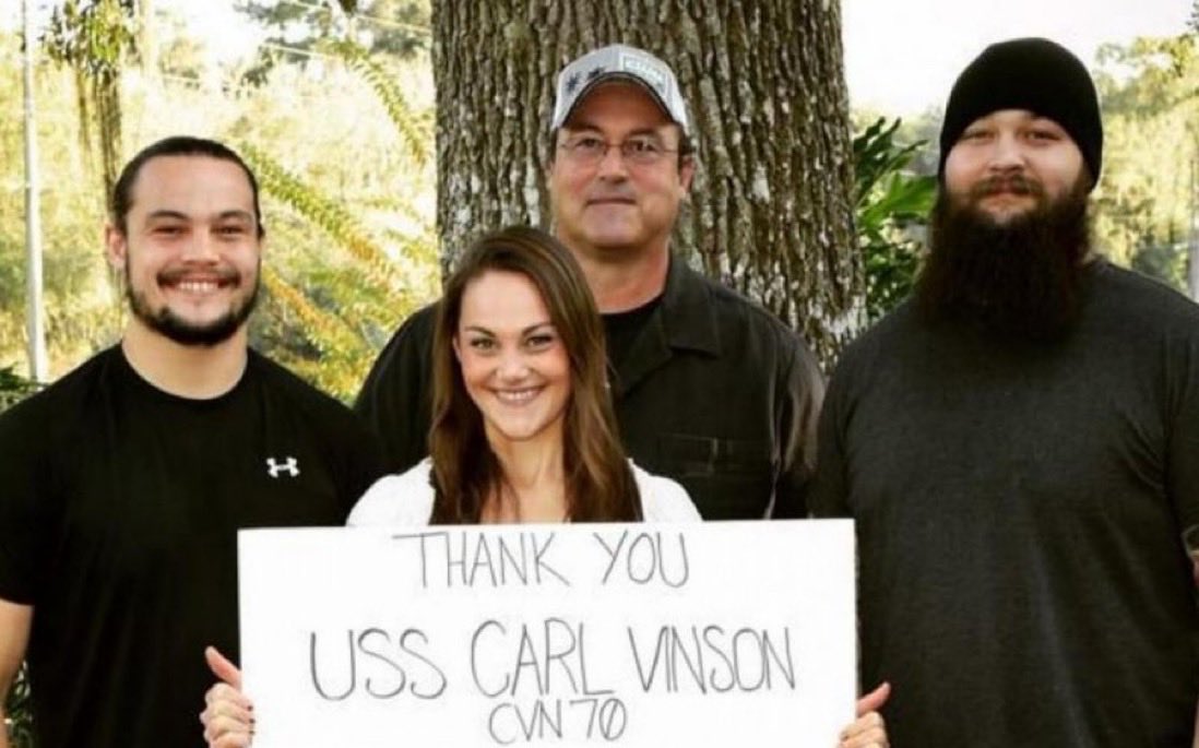 Bray Wyatt with his dad and siblings. 