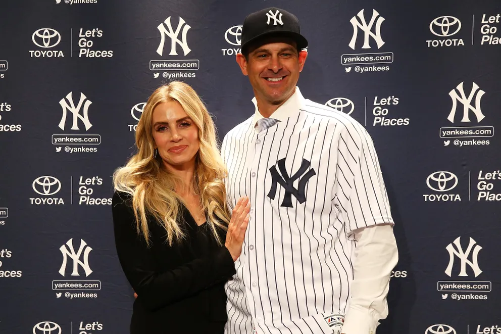 Laura Cover with her husband Aaron Boone when he was introduced as the New York Yankees manager