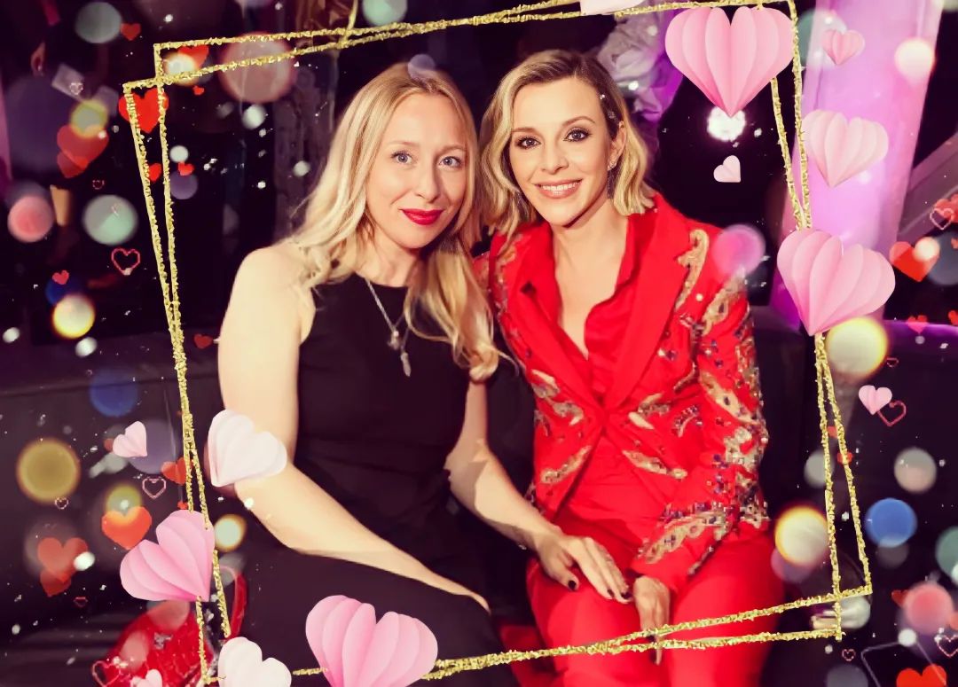 A picture featuring Sophia Di Martino and her sister Katie Di Martino. (Source: Instagram)