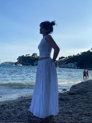 Isabella Pappas' posing near the beach 