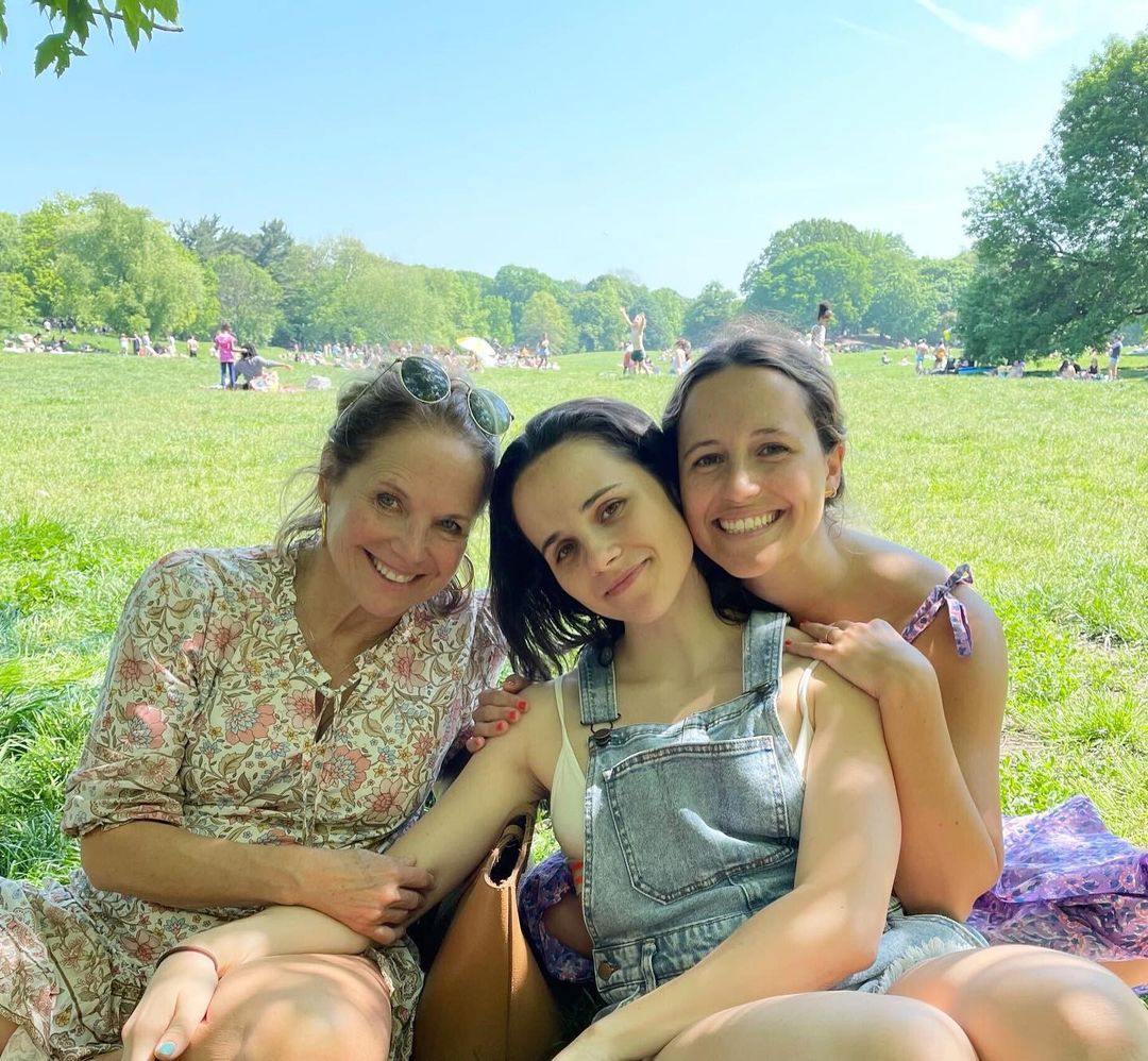 Katie Couric, alongside her two children, Ellie Monahan and Caroline Couric Monahan. 