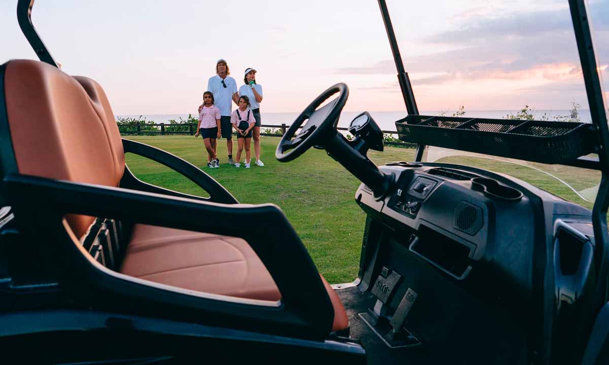 Top 7 Things to Consider When Buying a Golf Cart