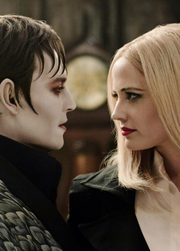 Eva Green and Johnny Depp in the 2012 film Dark Shadows.