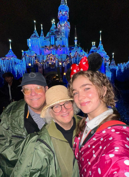 Haley Lu Richardson took her parents to Disneyland.