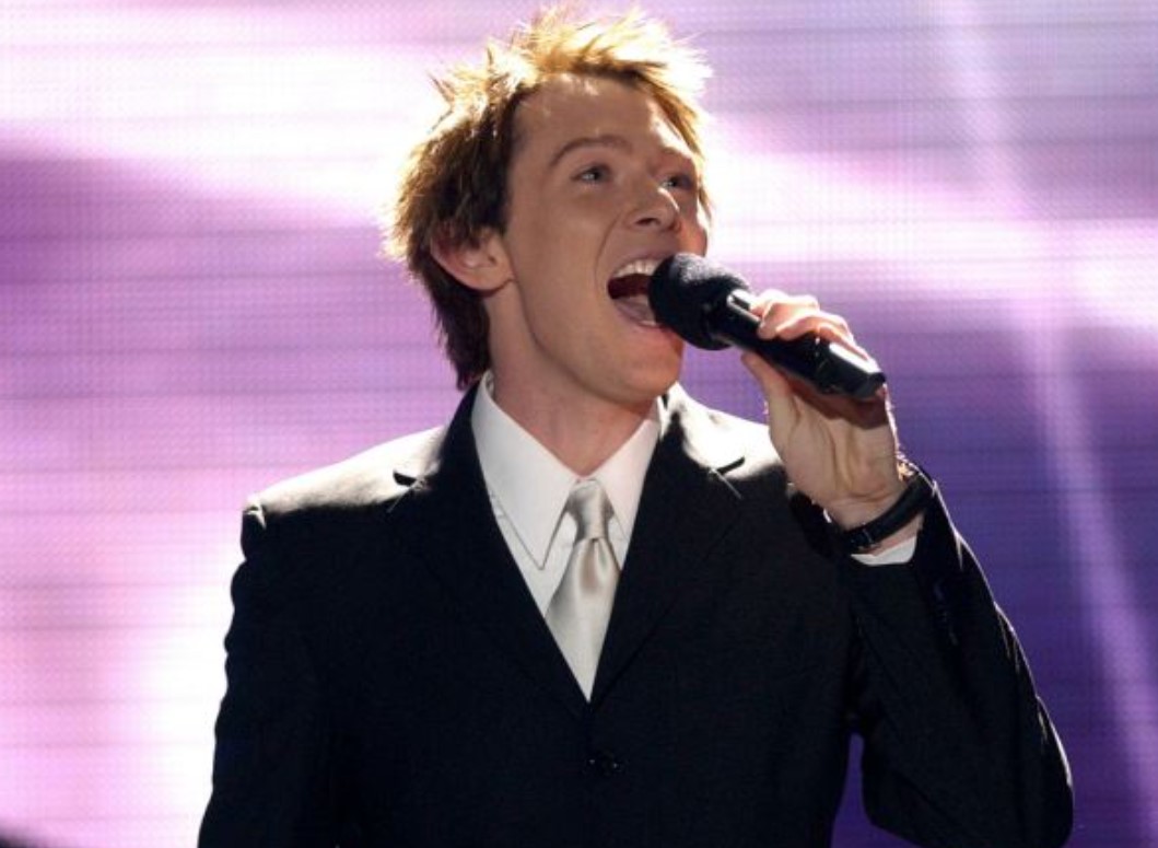Clay Aiken had a passion for singing since his childhood. 