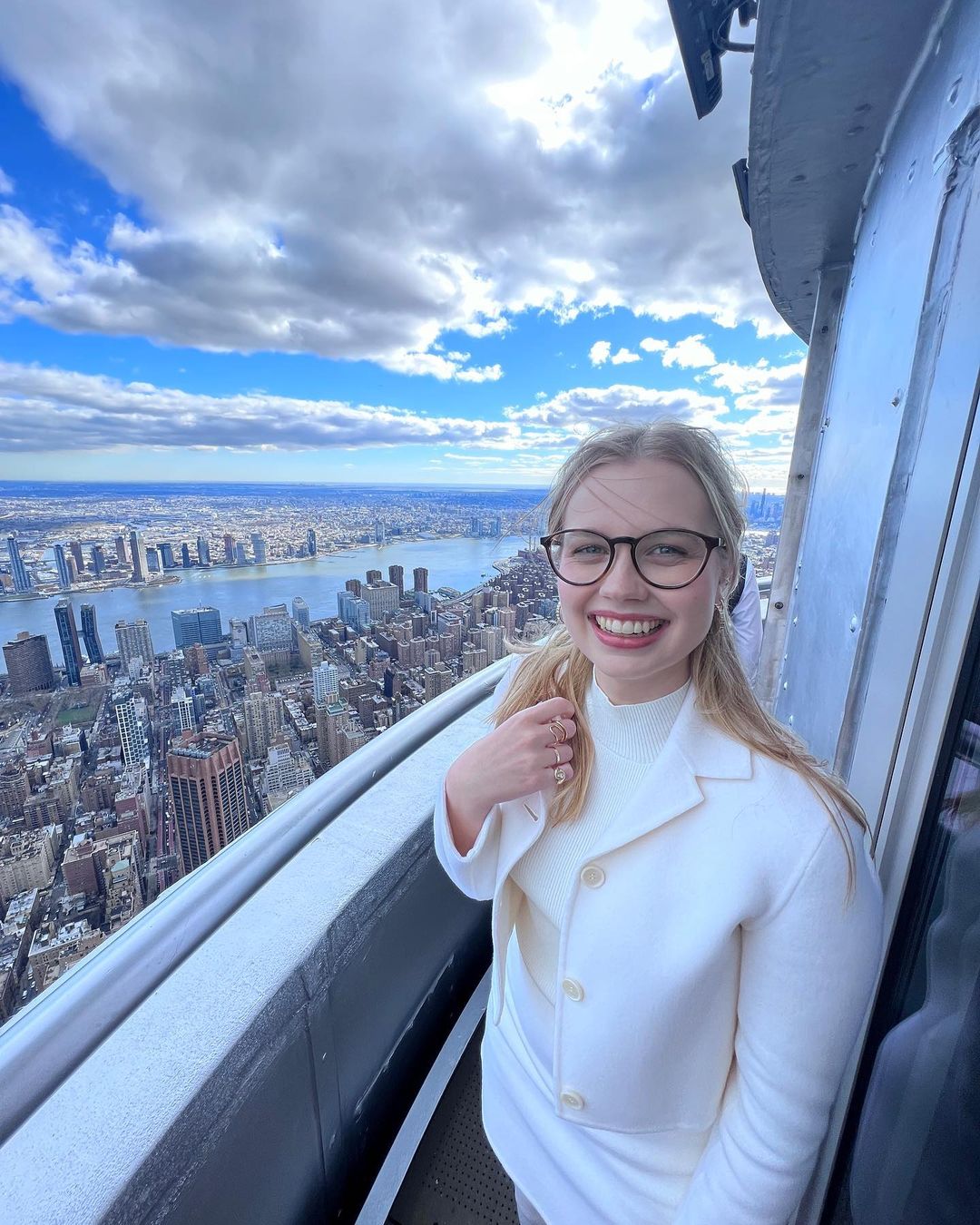 Angourie Rice at the top of the Empire State Building