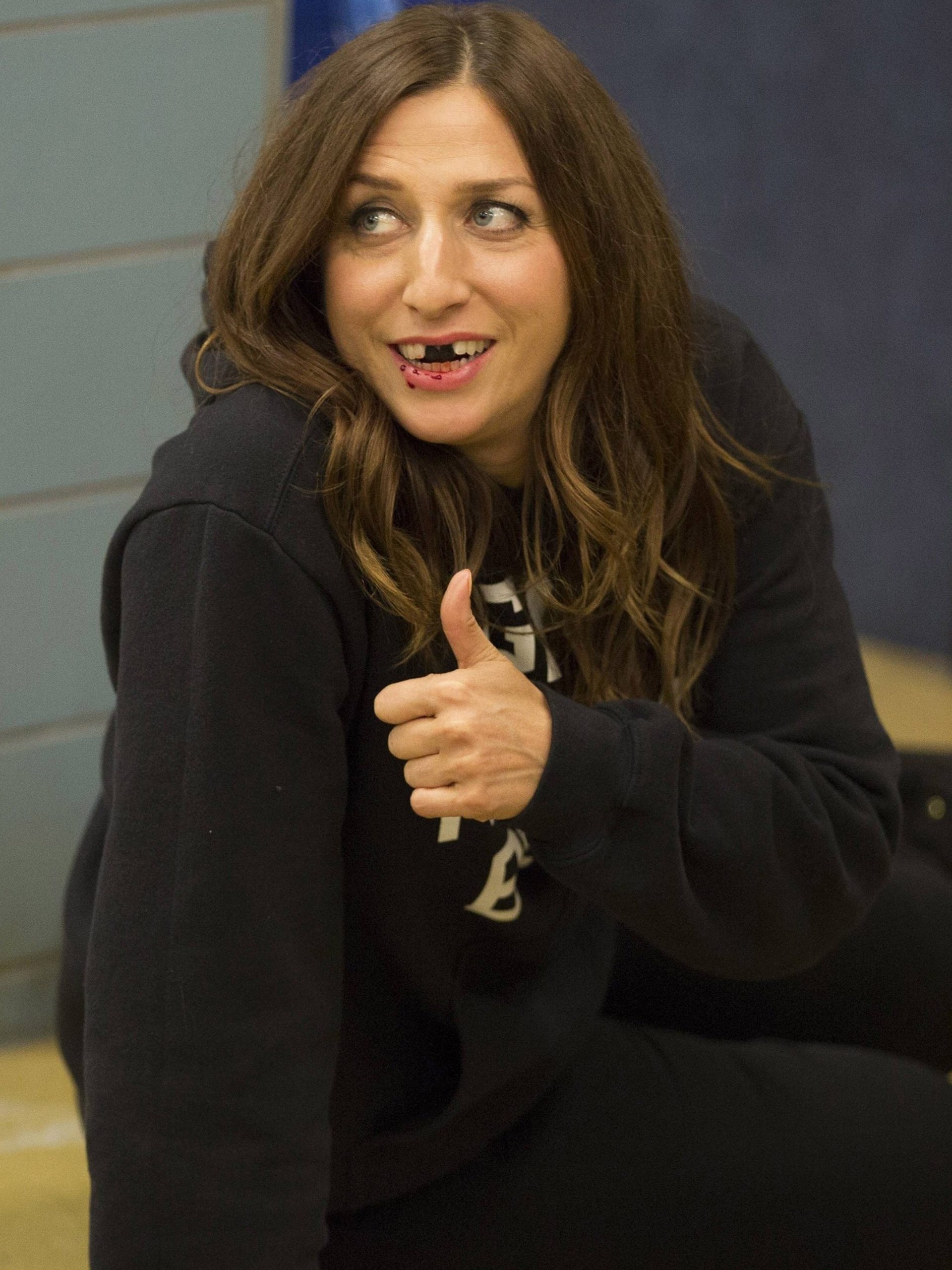 Chelsea Peretti with her fake teeth in 'Brooklyn Nine-Nine' Season 4 Episode 5