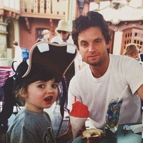 A young Giorgia Whigham with her father Shea Whigham