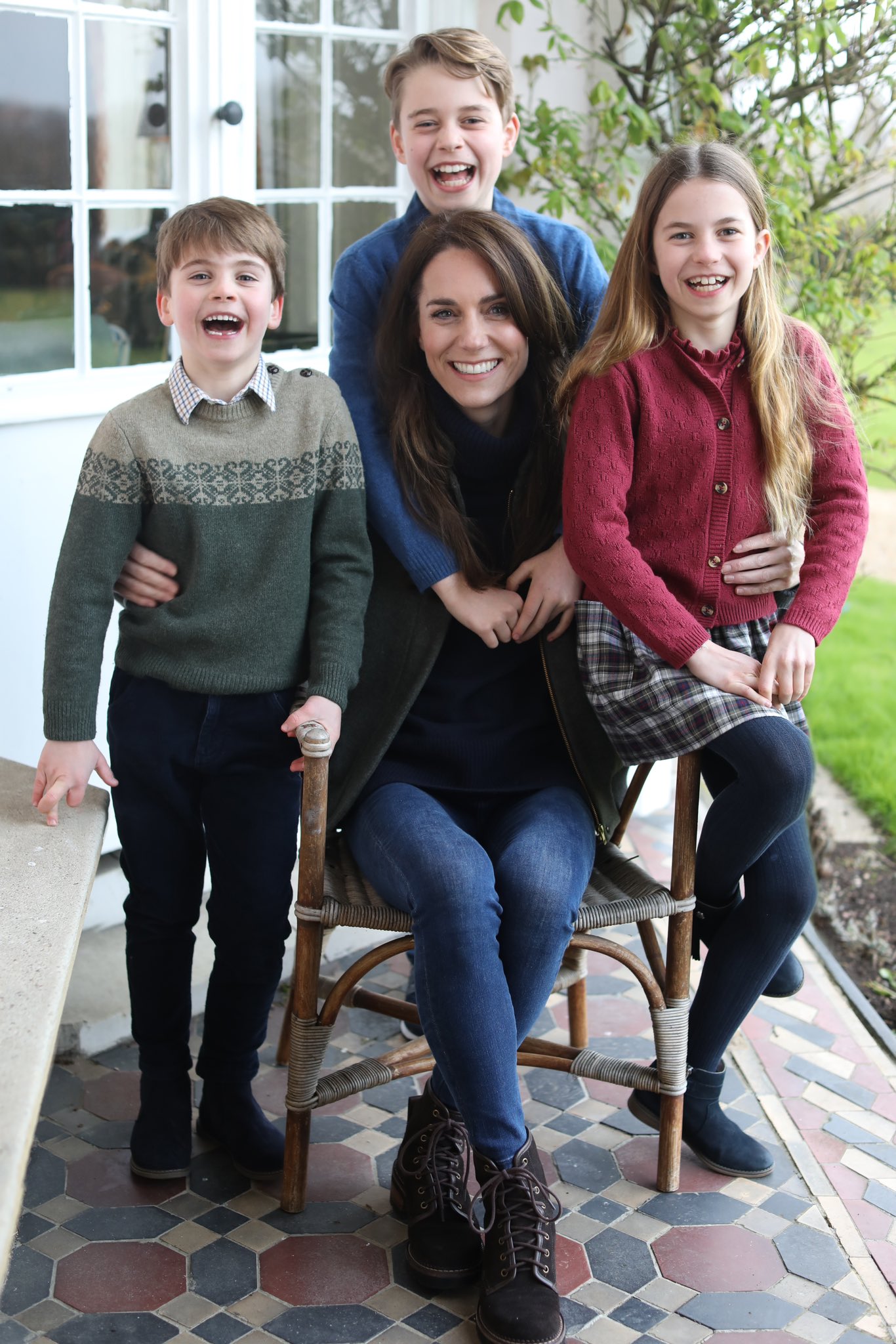 Kate Middleton’s photo with her children that she edited. 