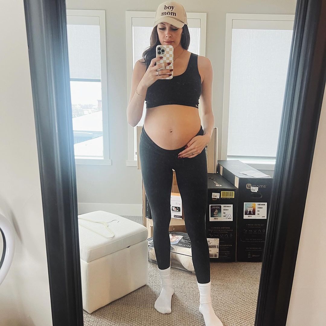 Lace Morris showing off her baby bump on social media